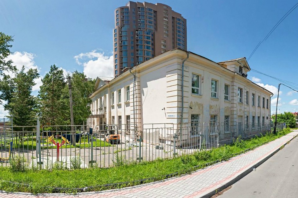 Частная школа в Хабаровске ищет спасения у депутатов Гордумы