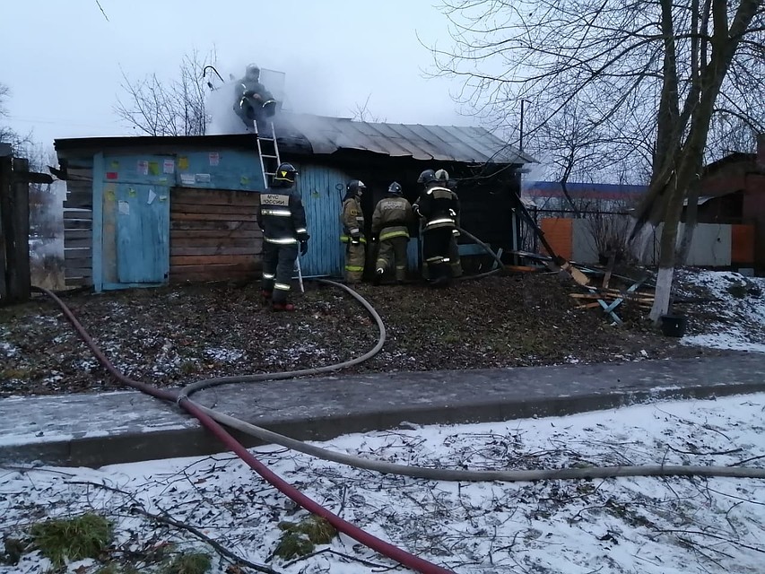 Один пожарный погиб, трое пострадали при взрыве газовых баллонов в Подмосковье / Фото: сайт МЧС