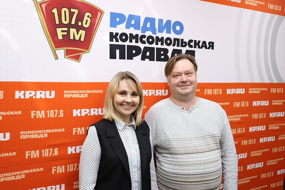 Зам.директора диагностического центра "МРТ плюс" Анастасия Смирнова и врач-рентгенолог диагностического центра "МРТ плюс" Антон Пинегин