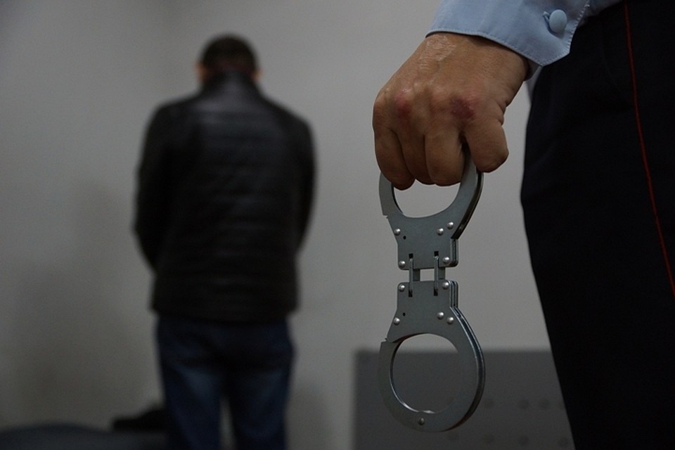 В отношении задержанного возбуждены два уголовных дела.