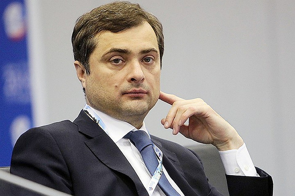 Широко известный в узких кругах А. А. Чеснаков взорвал интернет - сообщив, что ув. В. Ю. Сурков «Ушел с госслужбы и в течение ближайшего месяца будет заниматься медитацией».