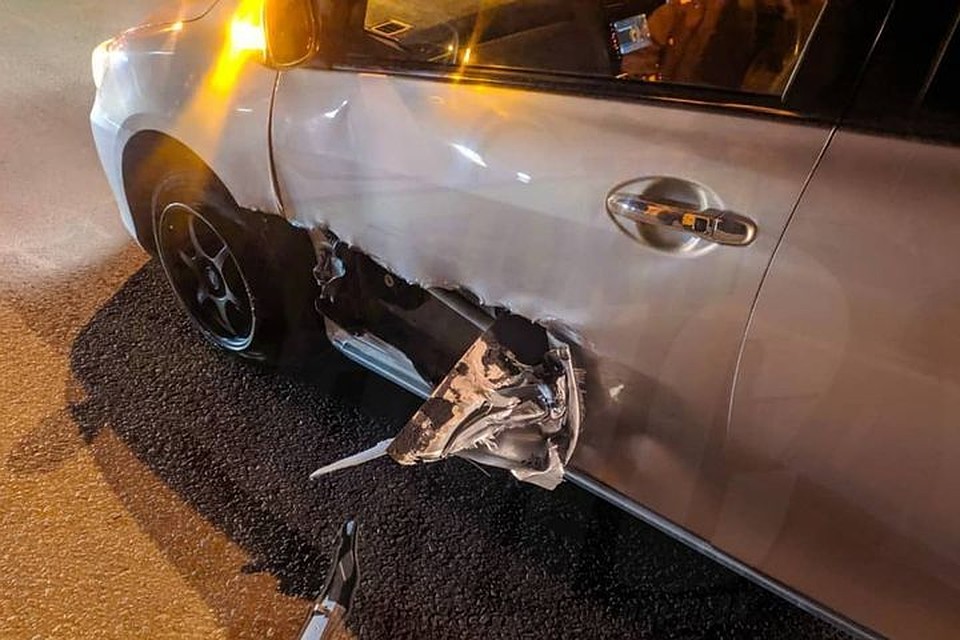 Автомобили получили серьезные кузовные повреждения. Фото: AK_VDK, dps_vl