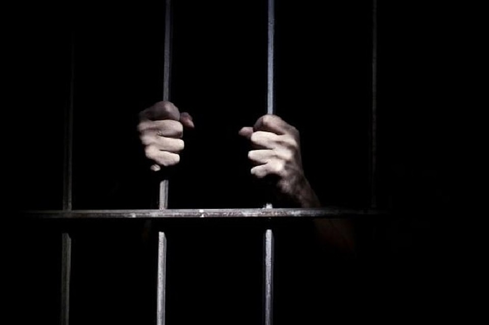 Подозреваемому грозит до 15 лет лишения свободы.