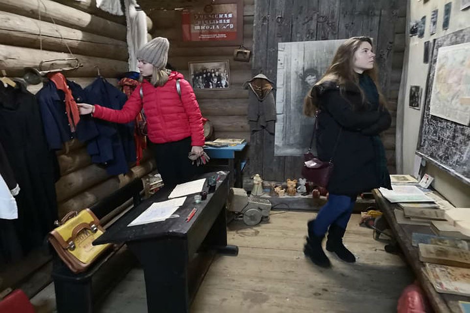 Так одевались и учились дети в советское время. ФОТО: Учемский музей, Фейсбук