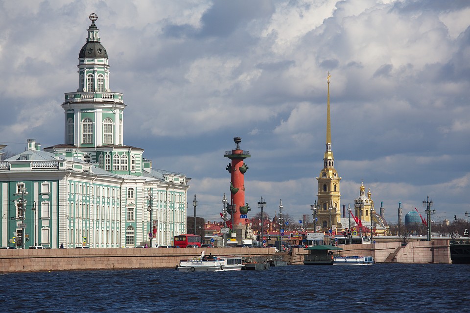 В ЗакСе попросили закрепить столичный статус Петербурга в Конституции