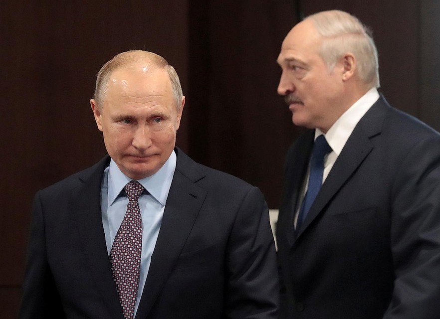 Козак: поставки нефти в Белоруссию продолжатся только на коммерческих условиях