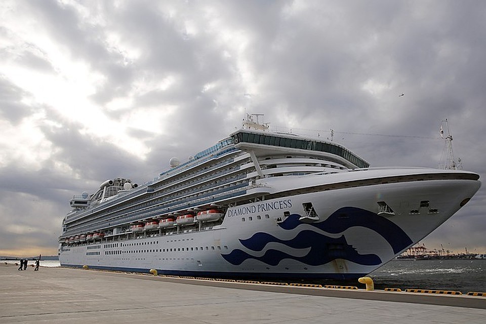 В Японии на круизном лайнере Diamond Princess выявили три новых случая заражения коронавирсуом