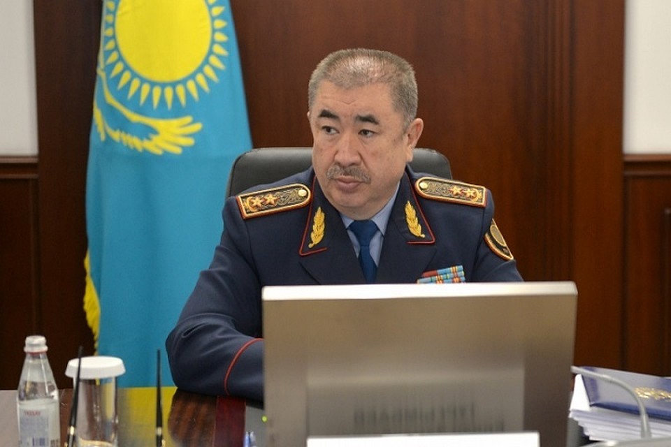 По предварительным данным, в результате беспорядков повреждены более 30 частных домов, 15 объектов торговли и 23 автомашины.