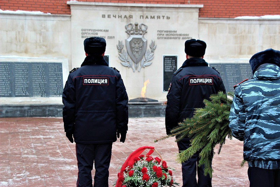 Полицейские традиционно вспоминают жертв страшной трагедии