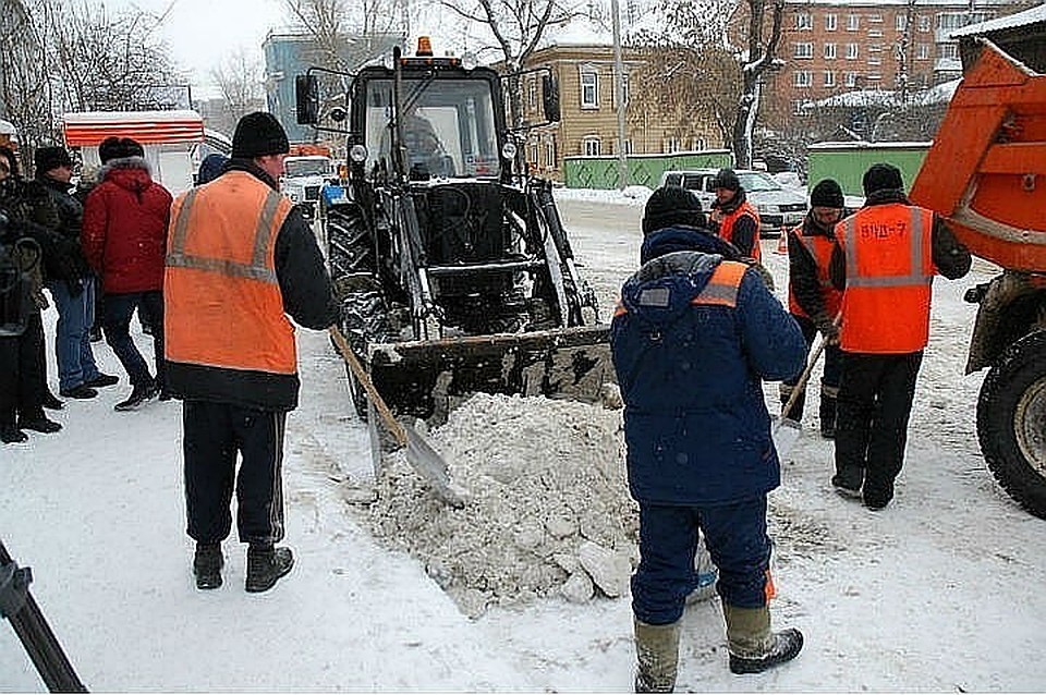 В Подмосковье расчистили дороги от снега