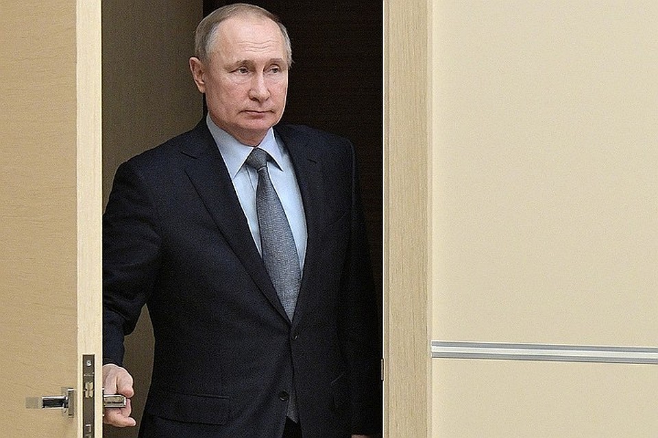 Владимир Путин, как верховный главнокомандующий, не отправлял российские войска в Ливию и не отдавал каких-либо приказов на этот счёт