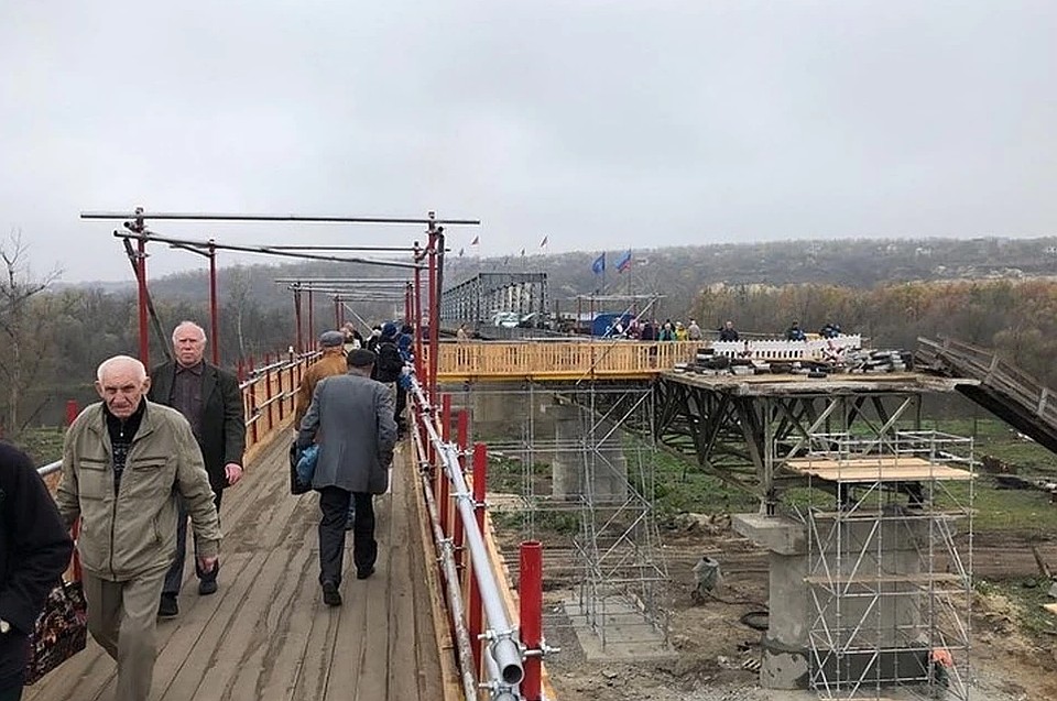 Пункт перехода у Станицы Луганской переходит на весенний график. Фото: ВРУ