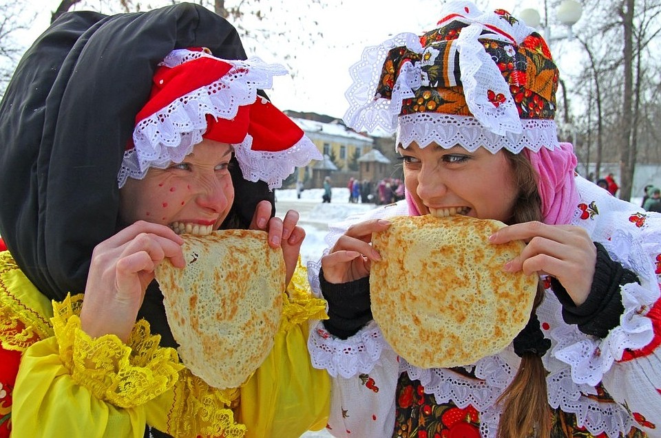 Блины сами по себе калорийный продукт, предупреждают медики