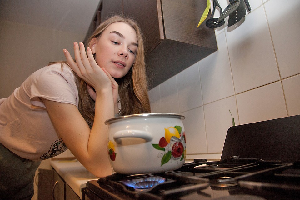 Главное на кухне - безопасность.