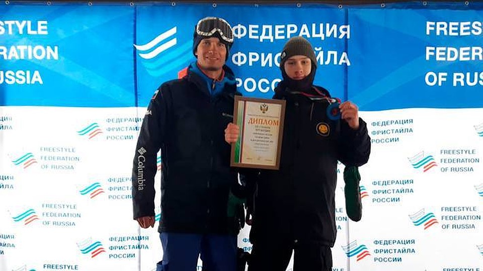 Богдан Бут привез в Томск бронзу