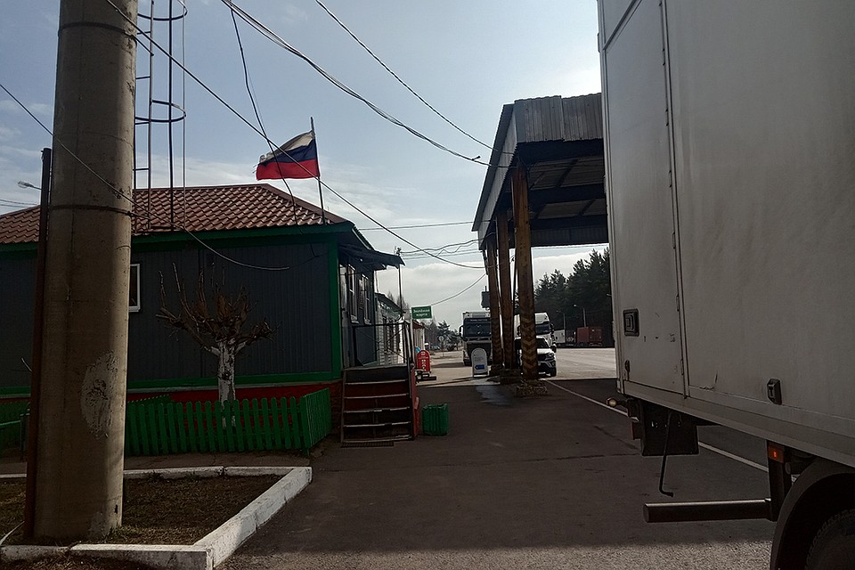 Закрытие границы с российской стороны ощутимо изменило жизнь только тех белорусов, кто работал в России.