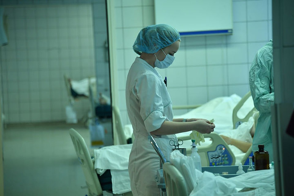 Еще один случай заражения кыргызстанца подтвержден за рубежом.