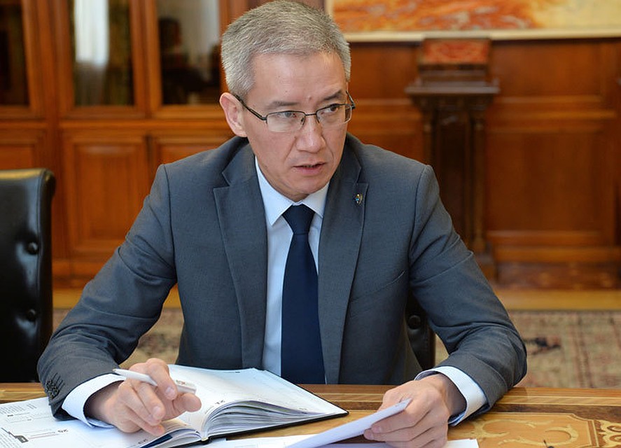 Вице-премьер рассказал о сокращении расходов правительства в связи со сложной экономической ситуацией.