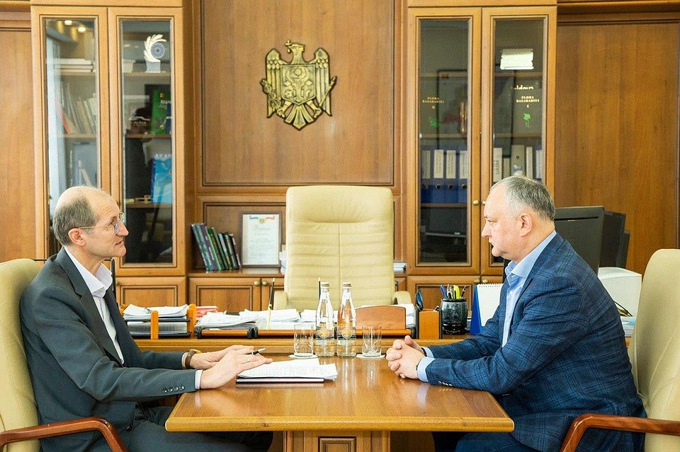 Президент Молдовы Игорь Додон отправился сегодня в Министерство сельского хозяйства, регионального развития и окружающей среды для обсуждения актуальных вопросов