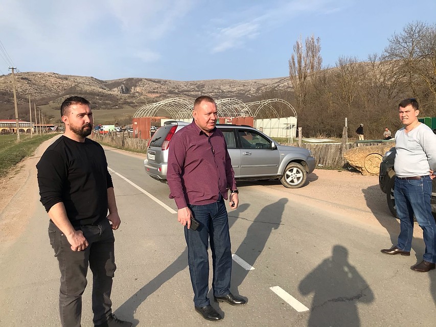 Чиновники дежурят с утра 28 марта