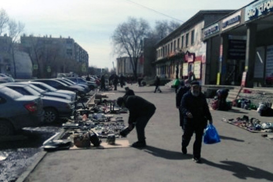 "Птичий рынок" во время карантина. Фото: https://vk.com/chp_dtp