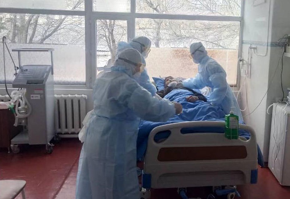 Медики, отправленные на передовую позицию, получат прибавку к зарплатам.
