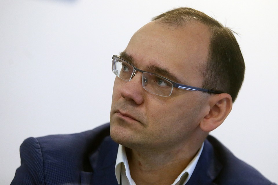 Дмитрий Глушко назвал героическими профессию врачей и педагогов. Фото: Андрей Махонин/ТАСС