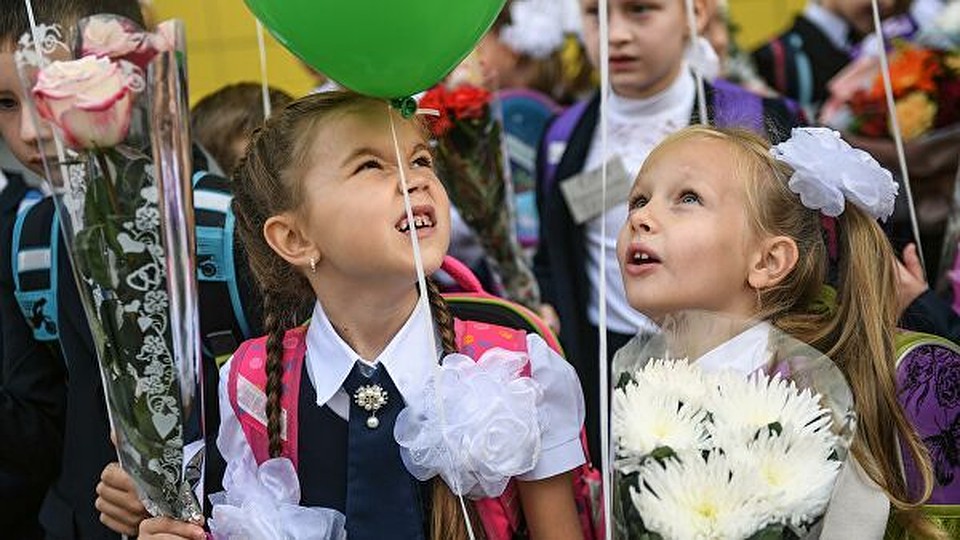 Зачисление в первый класс пройдет в два этапа. Фото: РИА.