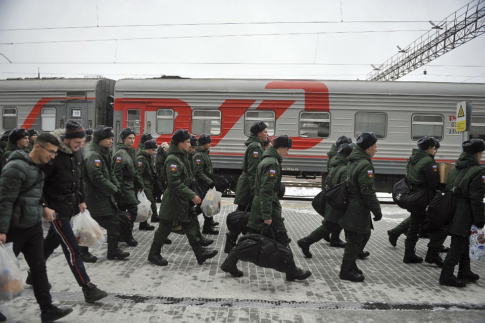 В текущем году отправка призывников в воинские части начнется в середине июня.