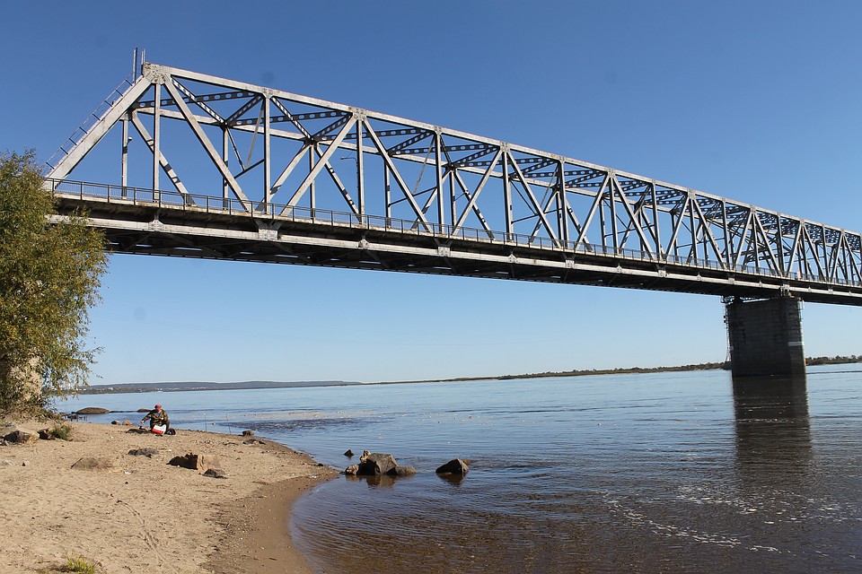 Ремонт моста стартует на этой неделе, строительство нового - в июне. Фото: Ольга ЗУБАРЕВА