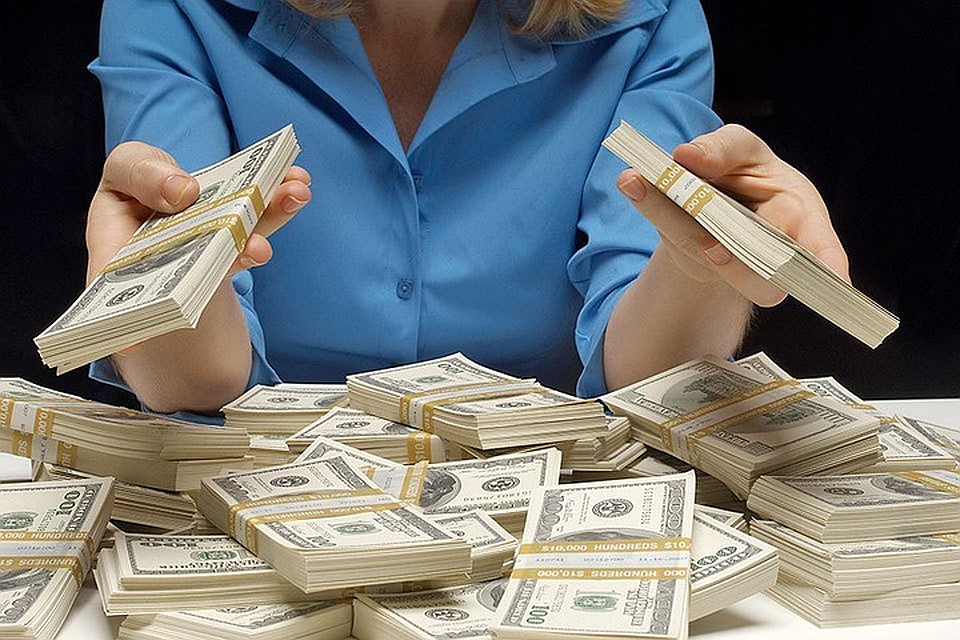 Курс рубля на 19 мая 2020 года: доллар упал до 72,44 рубля, евро – 79,2 рубля