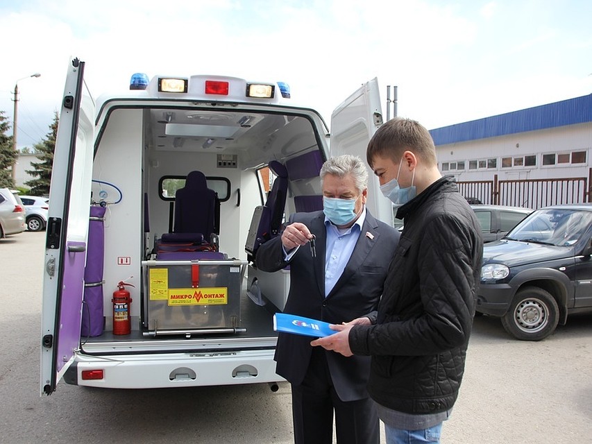 Центру медицины катастроф передан автомобиль скорой помощи