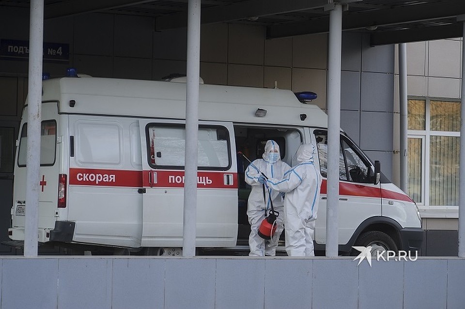 Вице-губернатор объяснил, зачем заболевших COVID-19 из Екатеринбурга увозят в областные больницы