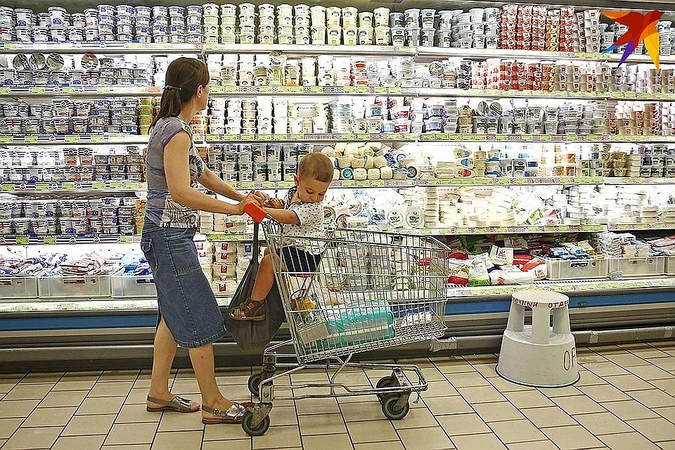 Беларусь продает за границу две трети производимой продукции
