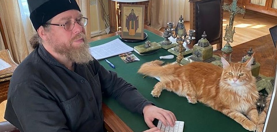 Фото из Instagram-аккаунта питомца Митрополита Псковского и Порховского Тихона