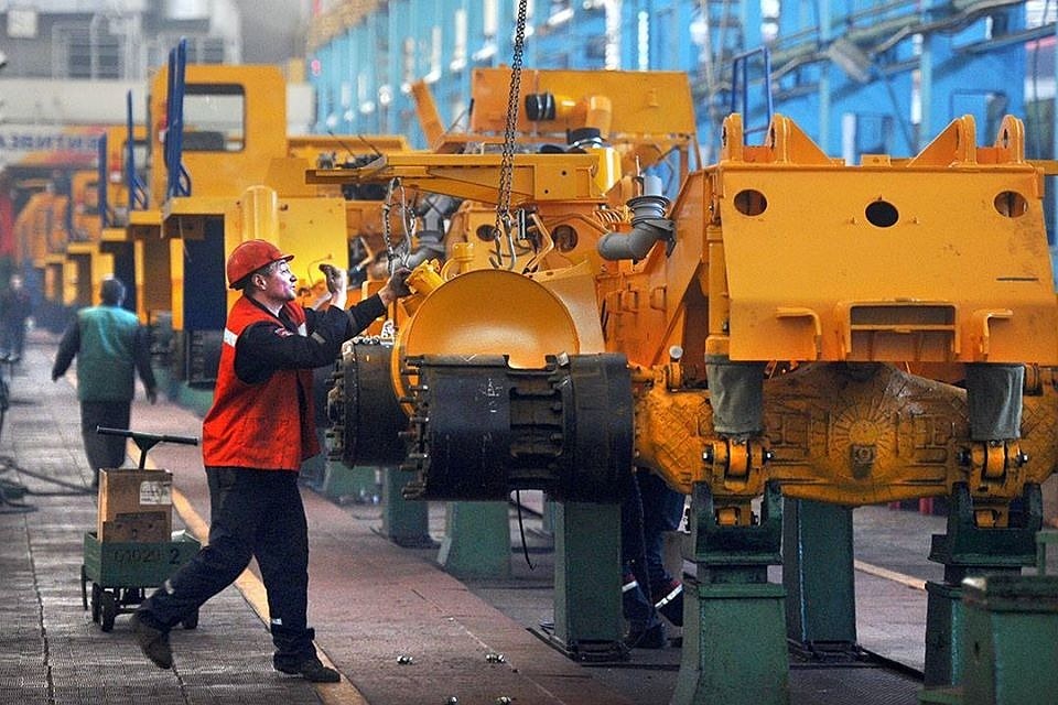 Всего с 11 по 23 июня на «горячую» линию обратились 212 человек, из них 43% спросили про законность состоявшегося увольнения, 47% – получили консультации по применению трудового законодательства.