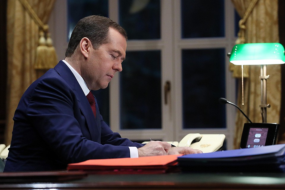 В России возможен постепенный переход на четырехдневную рабочую неделю. Фото: Екатерина Штукина