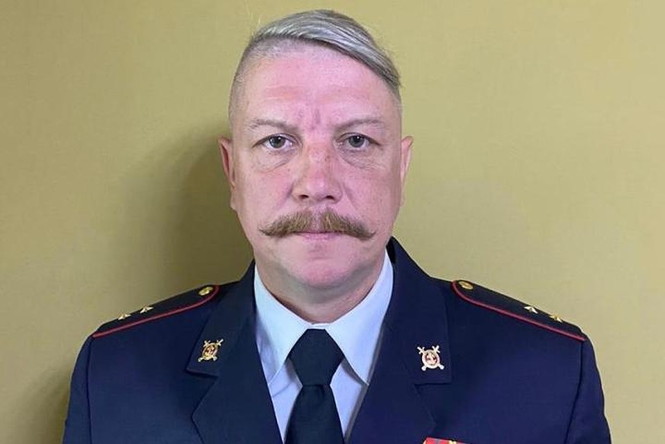 Полицейского наградят за то, что смог поймать выпавшую пенсионерку Фото: ГУ МВД по СПб и ЛО
