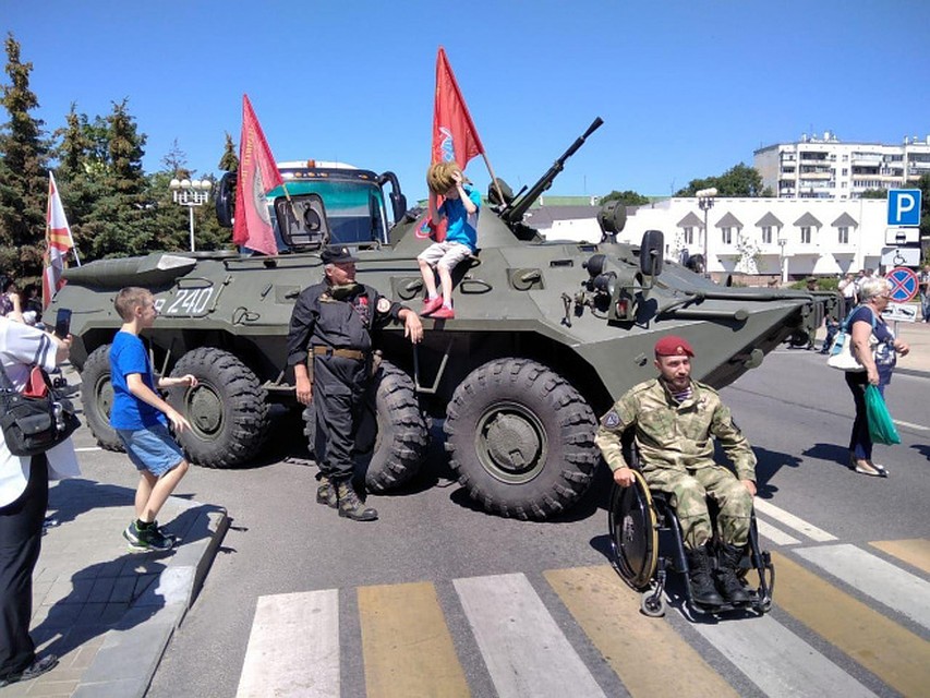 Боевая техника пройдет по улицам Саратова