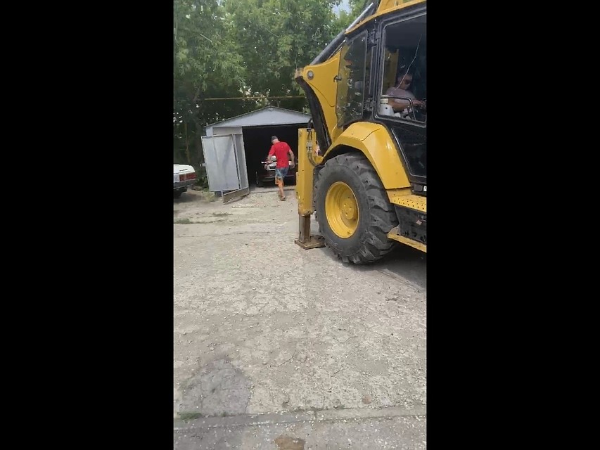 Между владельцами гаражей и представителями власти разгорелся конфликт