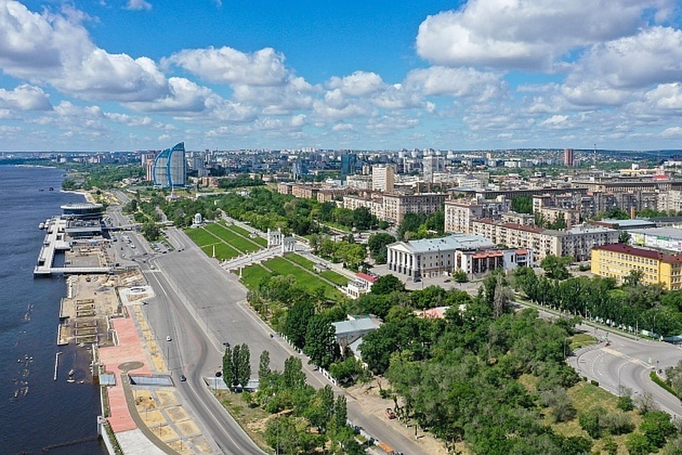 Промпредприятия не закрылись в коронавирусное время. Фото: АВО