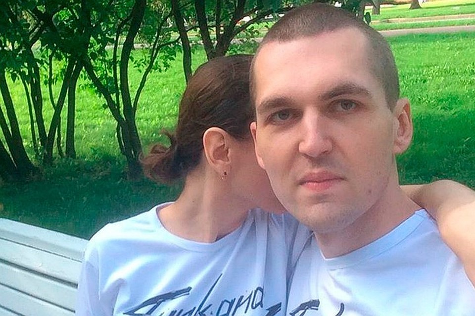 Марина была астрологом и даже вела прямые эфиры на тему измен в семье. Есть версия, что у Энди появилась новая женщина, и Марина об этом узнала.
