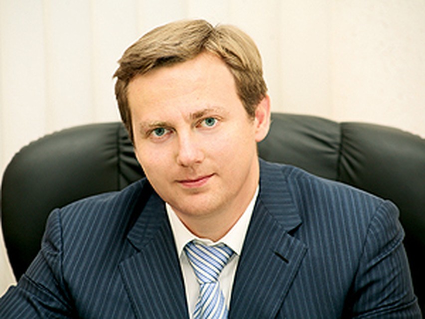 Роман Гребенников оспорил постановление о своем отрешении в суде.