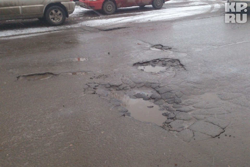 На ямочный ремонт, не видный невооруженным глазом, в Вологде угрохали больше 7 миллионов