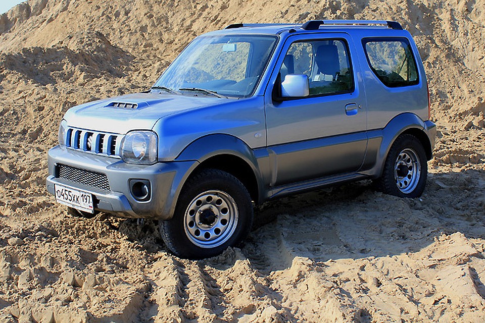 Появившись в 1998 году, внедорожник Suzuki Jimny практически не претерпел никаких изменений.