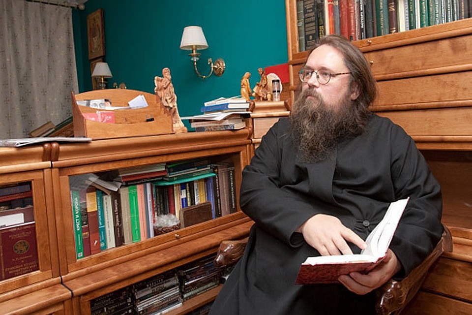 Андрей Кураев становится похож на «гражданского активиста по борьбе с РПЦ»