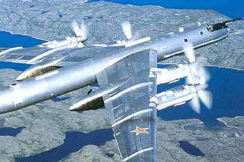 Ту-142М