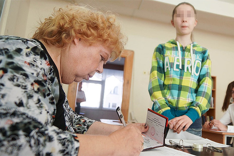 То, что произошло этим летом в аудиториях для ЕГЭ, четко показывает: значительная часть россиян не заслуживают высшего образования - ни государственного, ни коммерческого.