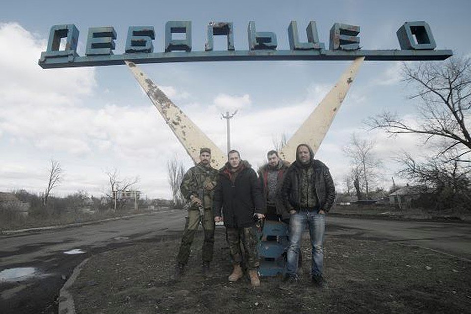 Жители Донбасса со слезами встречали гуманитарную помощь из Нижнего Новгорода.