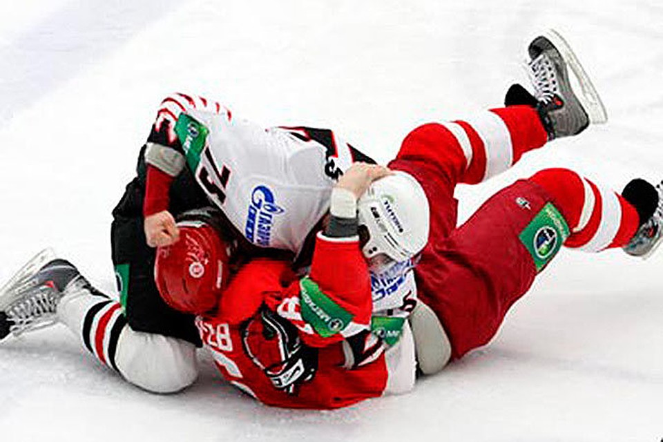 Судьи не торопились разнимать дерущихся
Фото: сайта khl.ru